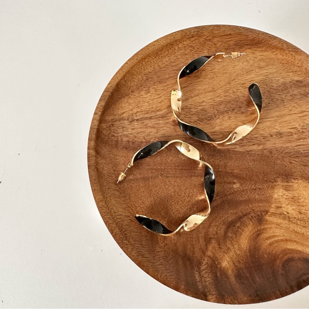 4/$15 Twist Black Gold Hoop Earrings